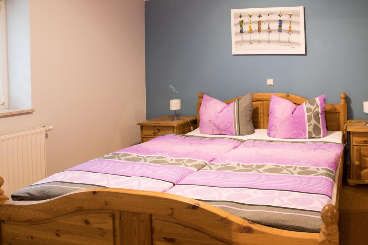 Ferienwohnung In Bad Staffelstein Ot Grundfeld Exteriör bild