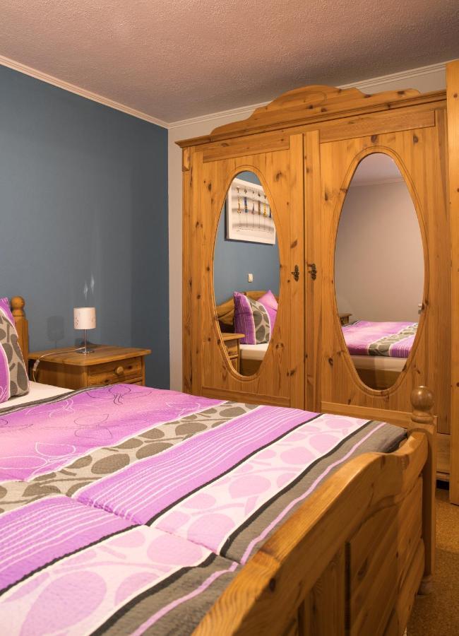 Ferienwohnung In Bad Staffelstein Ot Grundfeld Exteriör bild